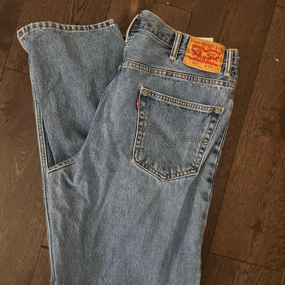 Levi's Relaxed Blue Jeans Classic Denim Style